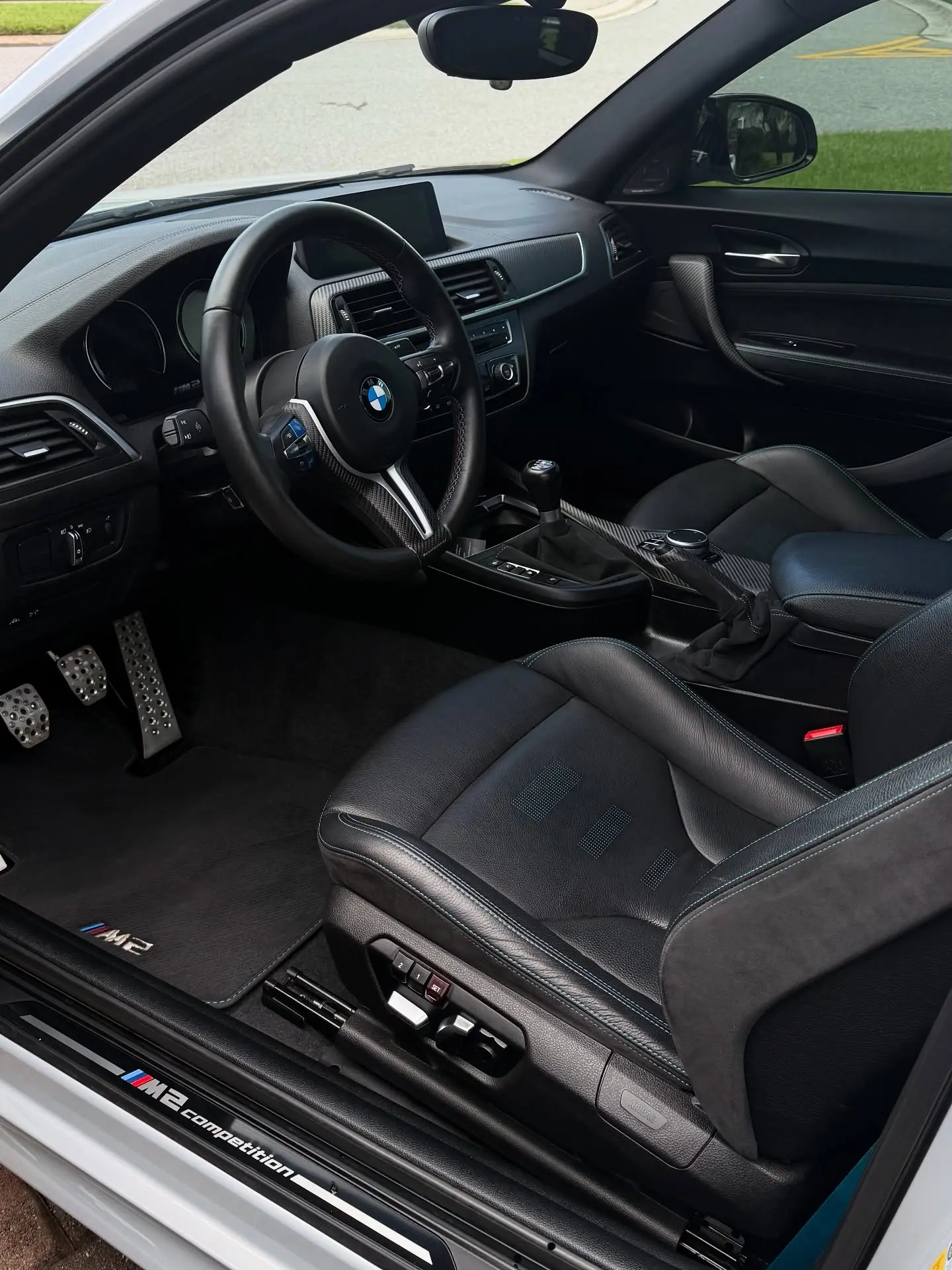 Premium mobile car detailing